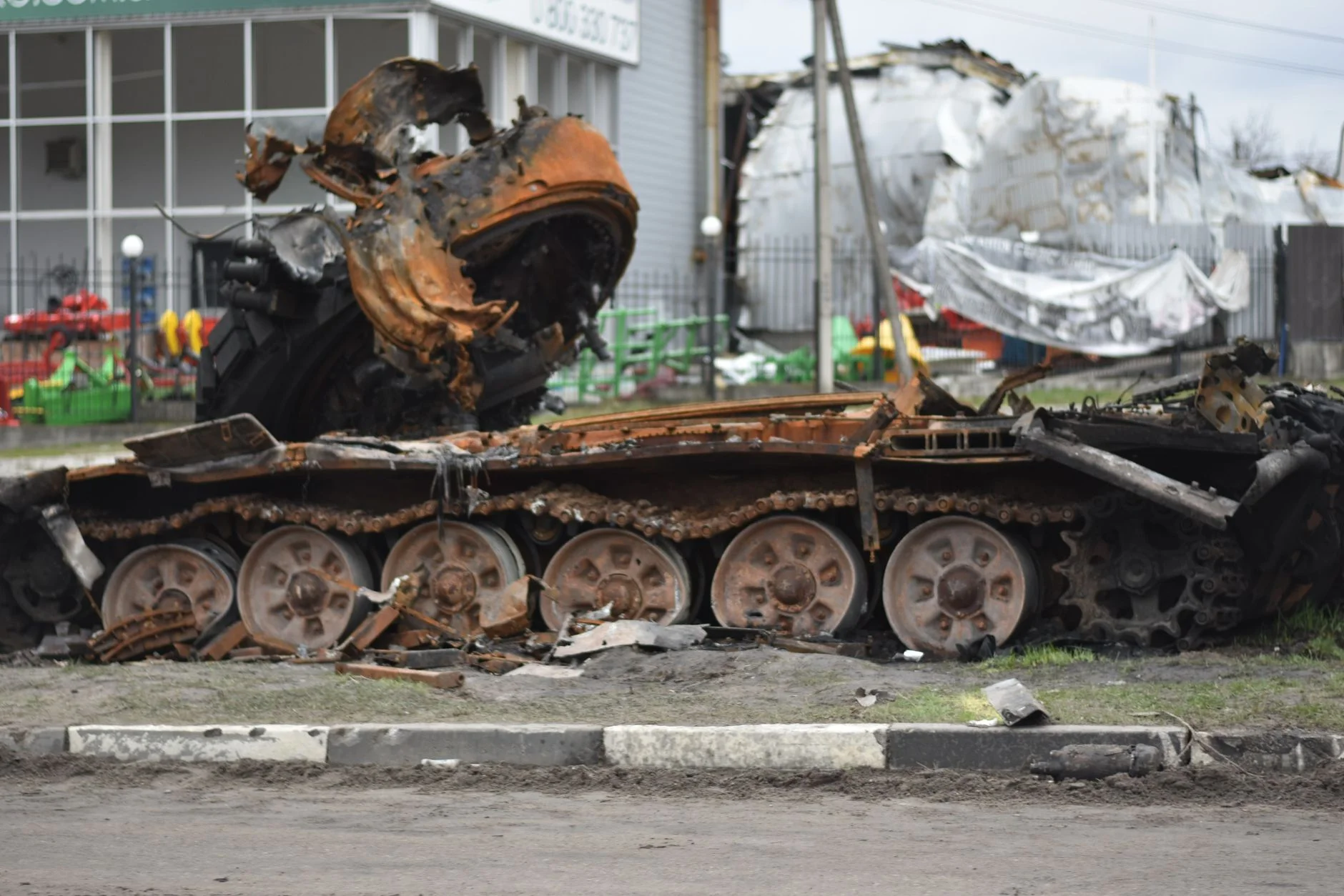 sosyal medyada tank bezi satmak